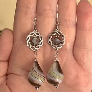 New Gorgeous Silver Crystal Blown Glass Purple Striped Earrings